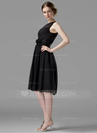 A-Line/Princess One-Shoulder Knee-Length Chiffon Bridesmaid Dress With Ruffle Flower(s) (007004118)