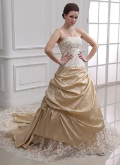 A-Line/Princess Strapless Cathedral Train Taffeta Tulle Wedding Dress With Ruffle Lace Beadwork (002000380)