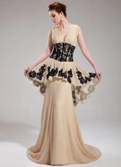 A-Line/Princess V-neck Court Train Chiffon Evening Dress With Ruffle Lace Beading Sequins (017019759)