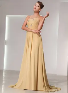 A-Line/Princess Scoop Neck Court Train Chiffon Tulle Holiday Dress With Beading (020014431)