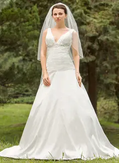 A-Line/Princess V-neck Chapel Train Wedding Dress With Ruffle Lace Beadwork (002024694)