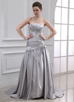 A-Line/Princess Strapless Sweep Train Charmeuse Wedding Dress With Ruffle Beadwork Flower(s) (002012717)