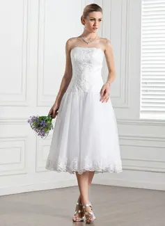 A-Line/Princess Strapless Knee-Length Satin Tulle Wedding Dress With Lace (002000133)