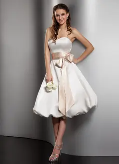 A-Line/Principessa A cuore Al ginocchio raso Abito per matrimonio con Fusciacche (002001379)