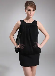Sheath Scoop Neck Short/Mini Chiffon Cocktail Dress With Ruffle (016008690)