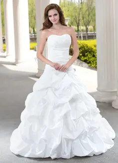 Ball-Gown Sweetheart Chapel Train Taffeta Wedding Dress With Ruffle Lace Beadwork (002012223)