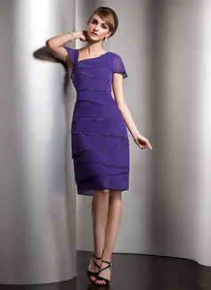 A-Line/Princess V-neck Knee-Length Chiffon Mother of the Bride Dress With Beading Sequins (008006104)