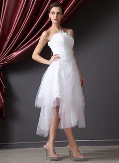 A-Line/Princess Strapless Asymmetrical Tulle Wedding Dress With Ruffle Lace (002014227)