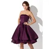 A-Line/Princess Strapless Knee-Length Chiffon Satin Homecoming Dress With Ruffle (022020929)