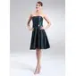 A-Line/Princess Strapless Knee-Length Taffeta Cocktail Dress With Ruffle Crystal Brooch (016002434)